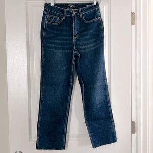 Judy Blue never worn cropped straight dark wash jeans. Size 3/26